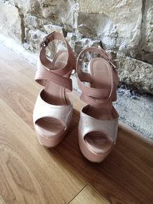 Carvela Sandles