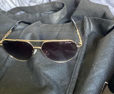 Genuine GUESS Womens Aviator Sunglasses Chain Detail