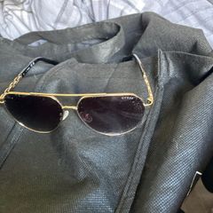 Genuine GUESS Womens Aviator Sunglasses Chain Detail