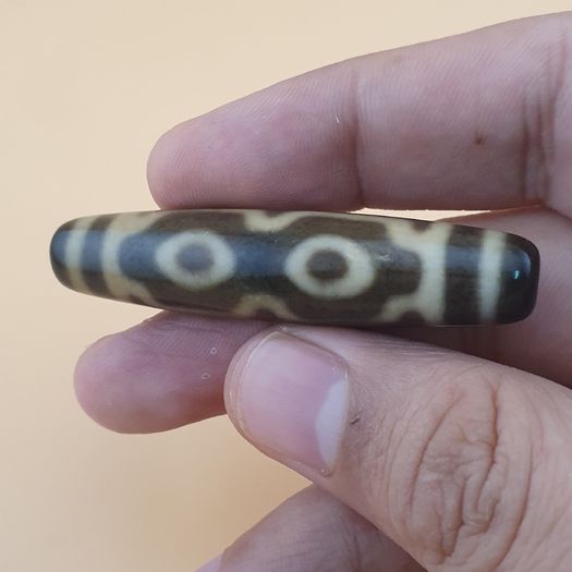 Vintage Himalayan Tibetan 4 Eyes Agate Dzi Bead Amulet