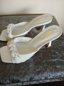 Women's shoes size 6