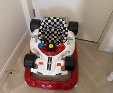 baby walker