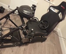 Sim racing equipment