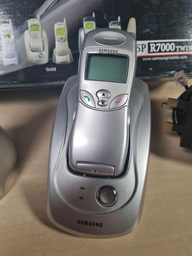 SAMSUNG DECT SP-R7000 twin handset landline house phone x 2
