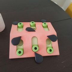 cat puzzle feeder
