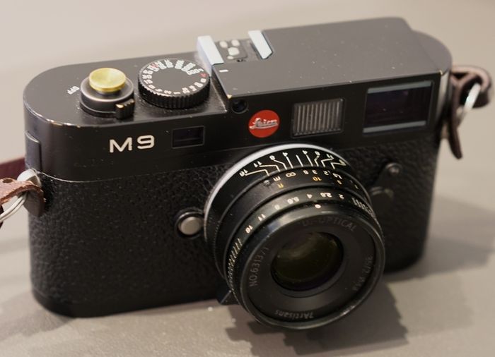 7Artisans 35mm f/2 lens Leica M mount
