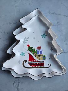 BN Christmas tree platters