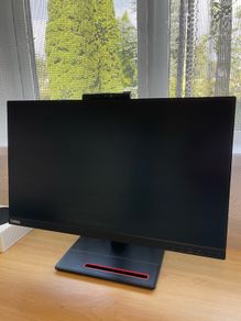 Lenovo ThinkVision 24" Full HD IPS Webcam