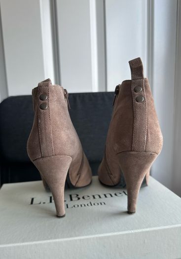 Nine West suede ankle boots -Sz 6