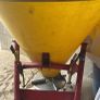 manure spinner 500kg capacity Image 2