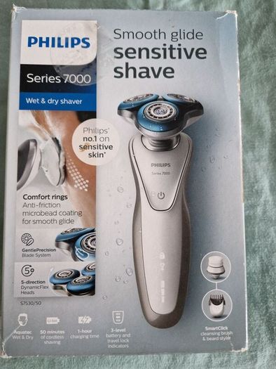 Phillips Series 7000 shaver