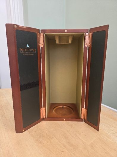 Middleton Very Rare Old Barry Crockett Wooden Box