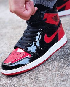 Nike Air Jordan 1 High Patent Bred