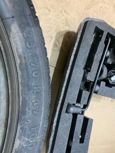 Audi A4 A5 spare wheel R19 + jack