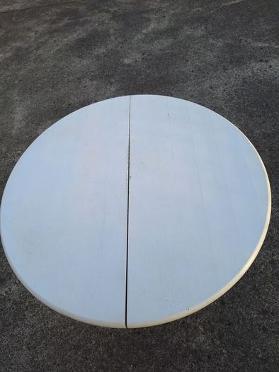 Vintage white extendable table in need of some tlc