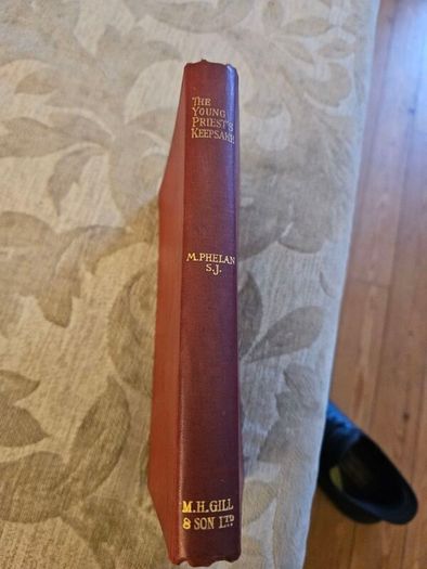 The Young Priest's Keepsake. By Michael  J. Phelan S.j. 1920s Second Edition Hardback In Good Condition.  See Photos For Same.