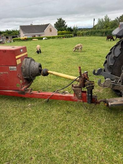 Square baler