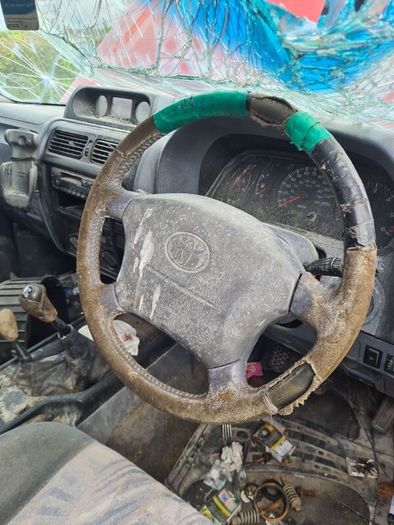 Toyota Lancruiser D4D breaking