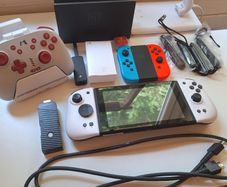 Nintendo Switch Bundle - Boxed V1 Unpatched
