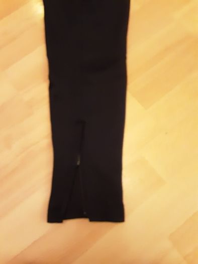"Nike" Zipped Leggings  Size: Age 12 to 13 or 142 to 158cm/Final Price Drop