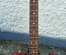 Fender Classic Series 60's Telecaster. Dark Candy Apple Red.