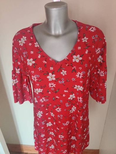 Mango red floral V-neck mini dress size XS/S Perfect condition Postage included