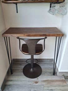 Breakfast Bar & Stool