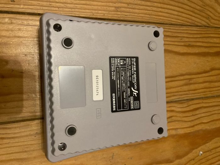 Super famicom JR console