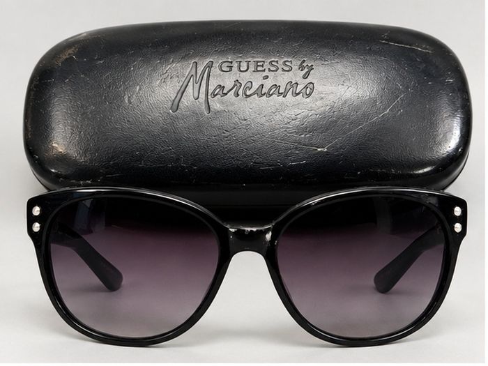 Guess by Marciano GM 635 Sunglasses - Black - Case