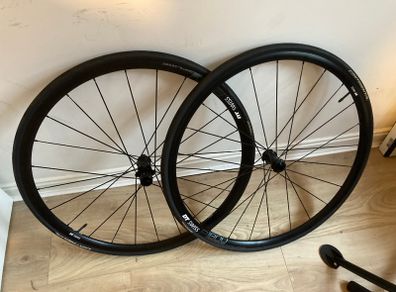 DT Swiss P1800 and GP5000 bike wheelset