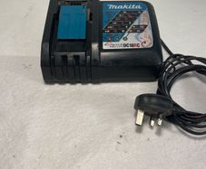 Makita DC18RC charger