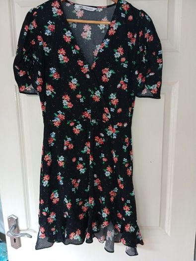 women's Zara dress size medium