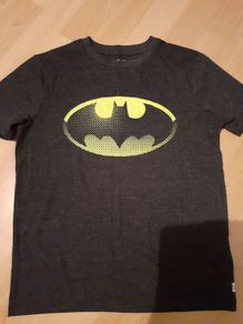 Gap Batman Tshirt Size M (8-9yrs)