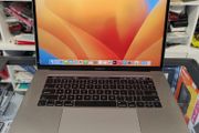 Apple MacBook Pro 15 inch (2017) - Core i7 2.80 GHz, 256GB SSD, 16GB RAM -Model A1707 Ventura (Battery Cycle: 460)
