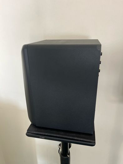 KRK Rokit 5 Speakers w/Stands