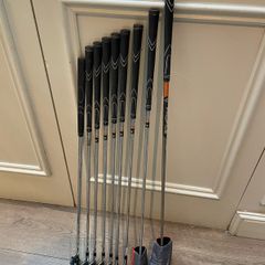 Wilson Junior Teen Golf Set