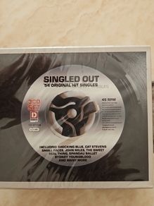 Singled Out 3CD Boxset  (NEW)