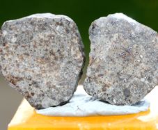 Meteorite complete stone cut in 2 and polished 17 grams