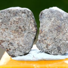 Meteorite complete stone cut in 2 and polished 17 grams