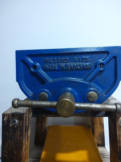 set of vintage graduated chisels