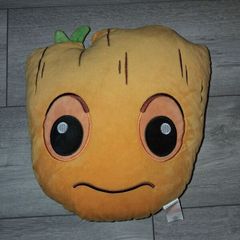 x3 Bundle - Brand New Customised Marvel Groot Holding Star Wars Baby Yoda Quilted Look Bed Throw Over/Blanket/Wall Hanging Mural & Primark Groot Head Pillow Cushion - Approx Size - 95cm x 140cm - RRP - 90+ Groot Added - RRP - 21.99
