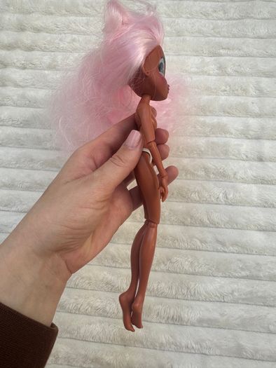 Hairdorables Hairmazing Prom Perfect Fashion Doll WIllow Just Play Pink Hair Used Please see photos