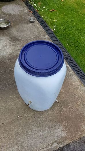feeding bin