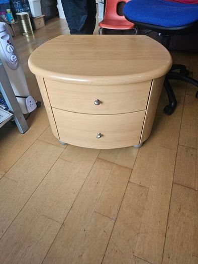 bedside l