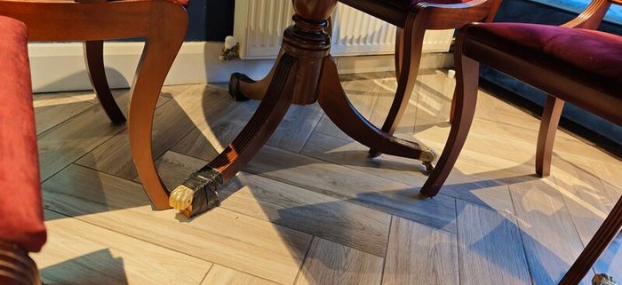 Dinning table