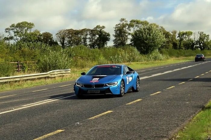 Rare Protonic blue I8 Future Classic