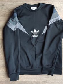 Adidas jumper size M