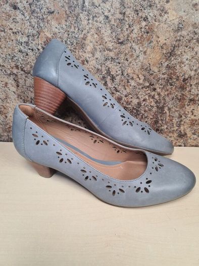 womens CLARKS DENNY DAZZLE grey shoes leather slip on heels court pumps Size UK 5.5 E wide fit EU 38.5