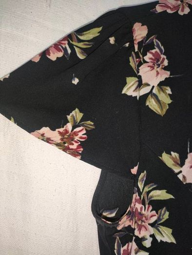 Zara Maxi black floral size small Postage included