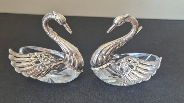 Rare vintage swan-shaped salt cellars crafted from 925 silver and cut crystal